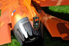 F16 Heckansicht mit Bremsschirm.jpg